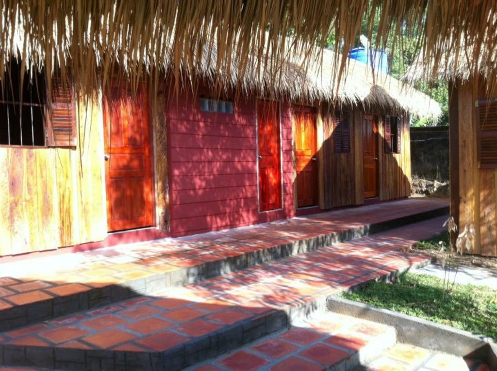 Serendipity Beach Resort Sihanoukville Bagian luar foto